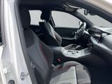 BMW 318 i Touring M Sport HiFi PDC Temp adaptiv. LED