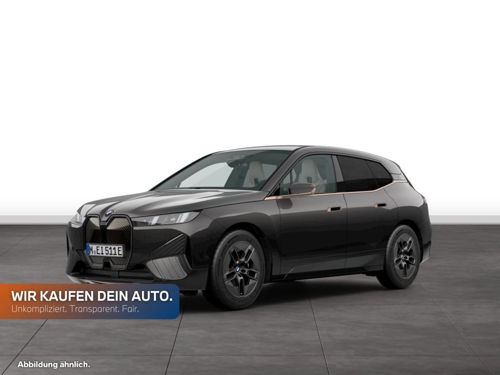 BMW iX xDrive45 
