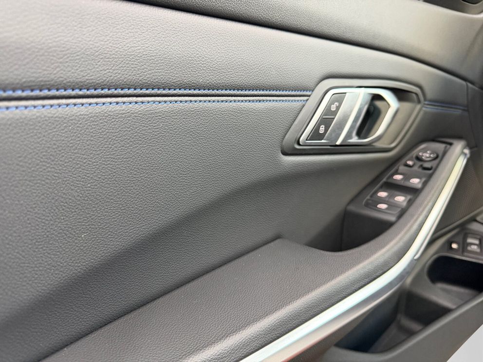 BMW 330 e Touring M Sport AHK+SHZ+LED+HIFI DW 0,5%