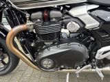 TRIUMPH Speed Twin 1200 MY25 4 Jahre Garantie Kurven-ABS