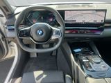 BMW 520 i Touring Keyless H&K Ad. LED Sitzlüftung