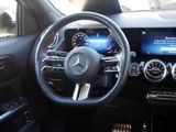 MERCEDES-BENZ GLA 200 d AMG NIGHT MULTI DISTR KAMERA PANO SPUR