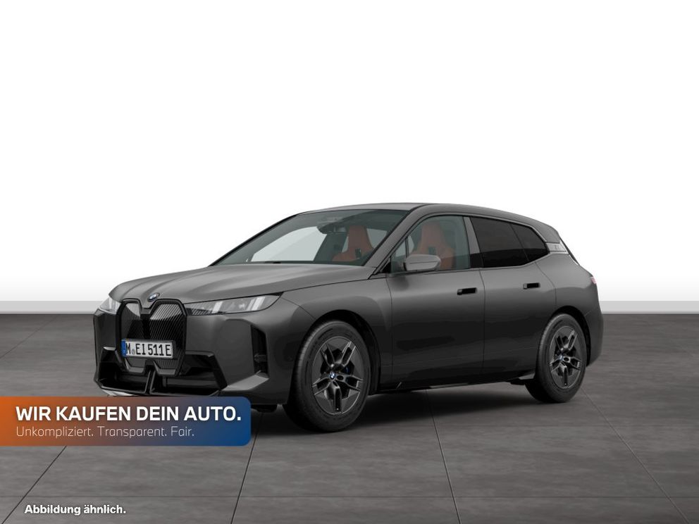BMW iX xDrive45 