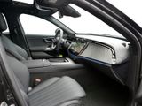 MERCEDES-BENZ E 300 de 4MATIC T-Modell mit EQ Hybrid Technologie