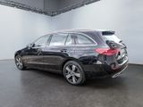 MERCEDES-BENZ C 300 e T //  AVANTGARDE DISTR SPUR STANDH AHK