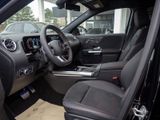 MERCEDES-BENZ GLA 200 d 4MATIC AMG NIGHT MULTI 360 AHK DISTR