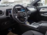 MERCEDES-BENZ GLA 200 AMG NIGHT AHK DISTR KAMERA PANO SPUR PDC