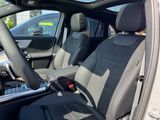 MERCEDES-BENZ GLA 200 BURM AMG NIGHT SPUR DISTR PANO AHK 360