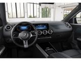 MERCEDES-BENZ GLA 200 PROGRESSIVE SPUR DISTR PANO AHK 360 PDC