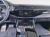AUDI Q8 TFSI e quattro S-line business tiptronic
