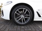 BMW 520 d xDrive Touring M Sportpaket Leder Navi LED HiFi