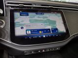 MERCEDES-BENZ E 220 d T // AVANTGARDE AHK DISTR KAMERA SPUR