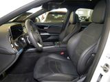 MERCEDES-BENZ E 220 d , AMG NIGHT DISTR KAMERA PANO SPUR PDC
