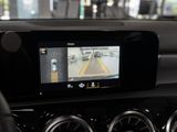 MERCEDES-BENZ A 180 KOM AMG NIGHT KAMERA PANO SPUR PDC SHD SHZ