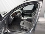 BMW 318 d touring HiFi Panorama AHK Sportsitze Stop&Go