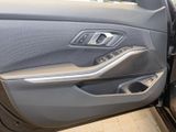 BMW 318 iTour.+AHK+Navi+DAB+LED+RFK+SHZ+Temp+PDCv+h
