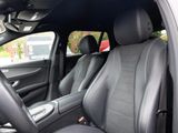 MERCEDES-BENZ E 220 d T // AMG NIGHT WIDE DISTR KAMERA SPUR
