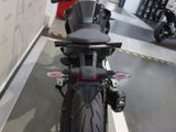 BMW F 900 R DEAL-BOXENSTOP Triple Black Dynamik/ Komfort Pak.