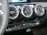 MERCEDES-BENZ A 200 Kompakt AMG NIGHT SPUR AHK DISTR KAMERA