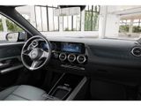 MERCEDES-BENZ GLA 200 PROGRESSIVE 360 AHK DISTR KAMERA PANO