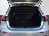 MERCEDES-BENZ A 200 AMG LIne Night Ambiente MBUX  Kamera Aut.