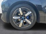 BMW iX 40xDrive 360 Kamera Soft-Close Sportpaket