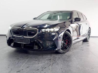 BMW M5 Touring Hybrid AHK Driving + Parking Ass. Prof 0,5%