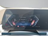 BMW 220i Active Tourer AHK+Navi+Pano+Kamera+SHZ+HiFi