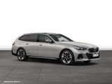 BMW 550e xDrive Touring
