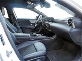 MERCEDES-BENZ A 180 d  PREMIUM PROGRESSIVE DISTR KAMERA PANO