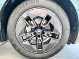BMW iX 40 xDrive Park-Assistent ACC LenkradHZG Rückfahrkam. 360 Kamera NP.88.670,-