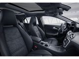 MERCEDES-BENZ GLA 250  AMG PANO PDC SHD SHZ