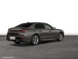 BMW M760e xDrive Limousine