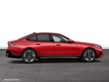 BMW i5 xDrive40 