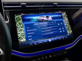 MERCEDES-BENZ E 300 de 4MATIC T-Modell mit EQ Hybrid Technologie