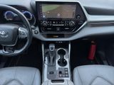 TOYOTA Highlander Hybrid Luxury 7 SITZER+LEDER+AHK+JBL
