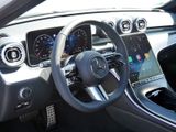 MERCEDES-BENZ C 300 de T-Modell mit EQ Hybrid Technologie AMG