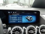 MERCEDES-BENZ GLA 200 d | AMG NIGHT AHK DISTR KAMERA PANO SPUR