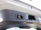 MERCEDES-BENZ GLB 200 d PROGRESSIVE SPUR PANO AHK DISTR PDC