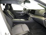 MERCEDES-BENZ E 300 de T 4M // AVANTGARDE BURM NIGHT WIDE SPUR
