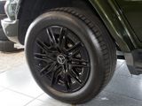 MERCEDES-BENZ G 450 d KOM NIGHT 360 AHK DISTR KAMERA PANO SPUR