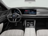 BMW M760e xDrive Limousine