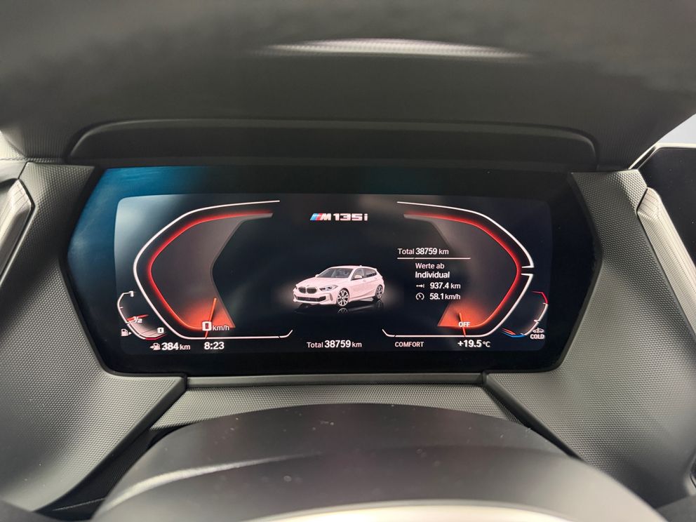BMW M135 i xDrive M Sport LED+SHZ+Navi+Shadow-Line