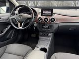 MERCEDES-BENZ B 180 BE  DISTR KAMERA SPUR PDC SHZ