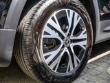 MERCEDES-BENZ GLB 200 // PROGRESSIVE SPUR PANO AHK KAMERA PDC