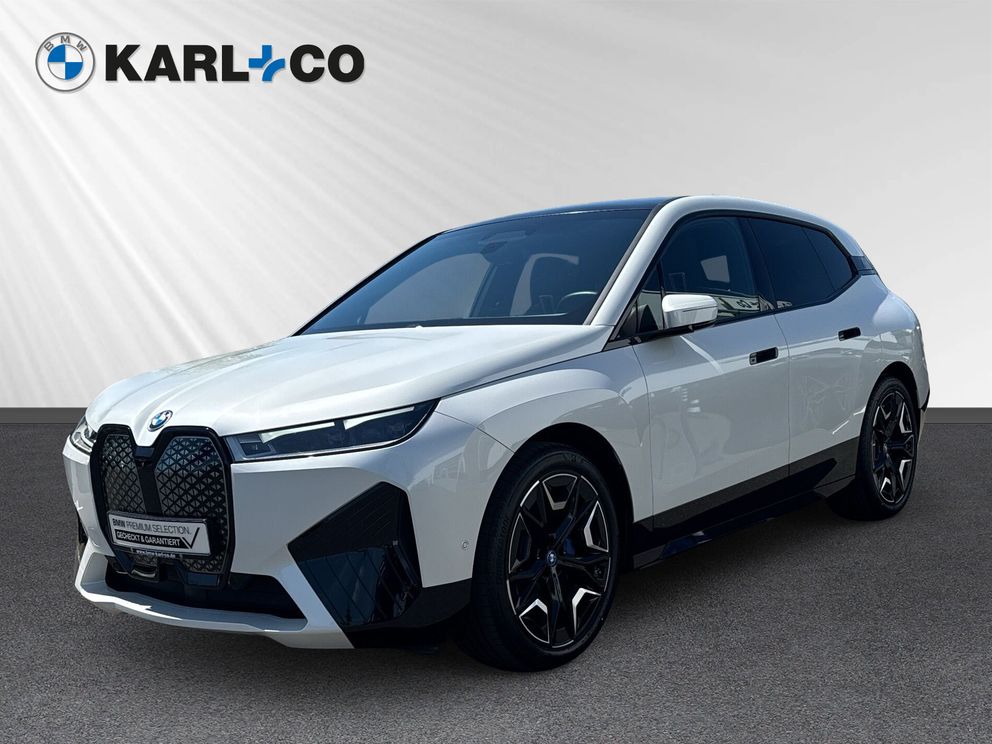 BMW iX xDrive50 Sport Sky Lounge Soft-Close AHK H/K