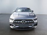 MERCEDES-BENZ GLA 200 d // AMG SPUR AHK KAMERA PDC SHZ MULTI
