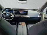 BMW iX 50 xDrive Sport Park-Assistent