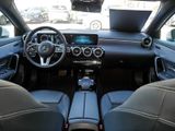 MERCEDES-BENZ A 180 d  PREMIUM PROGRESSIVE DISTR KAMERA PANO