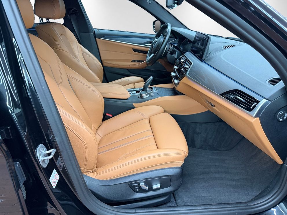 BMW 530 e xDrive Touring M Sport AHK+HUD+H&K DW 0,5%